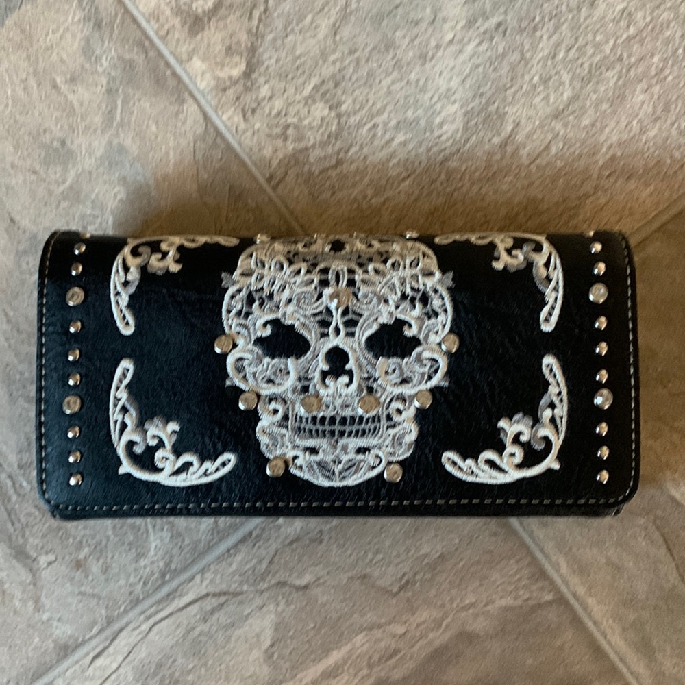 Montana west wallet